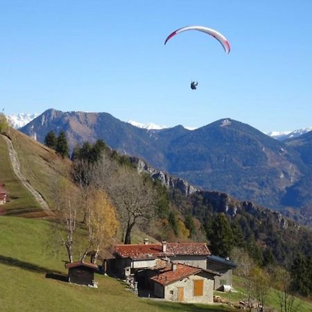 Appartamento Mansarda G.A. Clusone Esterno foto
